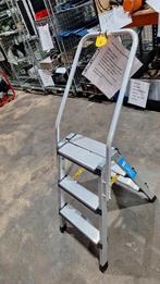 Bordestrap trap huishoudtrap Merk: Zarges 2 x3 treden, Doe-het-zelf en Verbouw, Ladders en Trappen, Ophalen, Trap, Nieuw, Opvouwbaar of Inschuifbaar