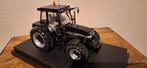 CASE MAXXUM 5150 BLACK EDITION UNIVERSAL HOBBIES 1:32 TRACTO, Ophalen, Zo goed als nieuw, Tractor of Landbouw, Universal Hobbies