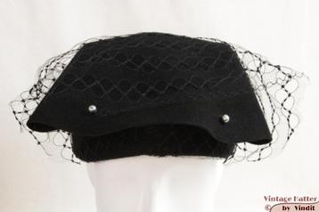 Vintage Dameshoed zwart met voile 54 = XS gratis verzenden beschikbaar voor biedingen