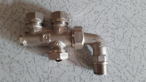 Onderblokset radiator, Doe-het-zelf en Verbouw, Verwarming en Radiatoren, Nieuw, Radiator, 800 watt of meer, 30 tot 80 cm, Minder dan 60 cm
