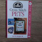 DMC Cross Stitch Pets - Borduurboek, Ophalen of Verzenden, Nieuw, Borduren en Naaien, DMC