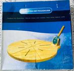 Pizzaplateau met pizzasnijder nieuw, Huis en Inrichting, Keuken | Keukenbenodigdheden, Ophalen, Nieuw