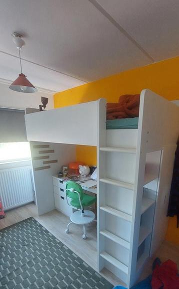 IKEA Smastad Hoogslaper met bureau en kast  beschikbaar voor biedingen