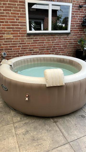 Intext Purespa Jacuzzi 190cm (4 pers.) incl. accessoires. beschikbaar voor biedingen