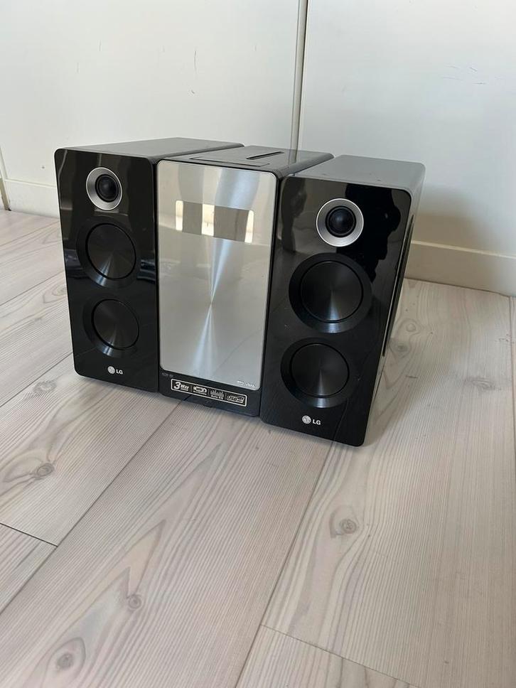 Complete LG FA166 Stereoset, Audio, Tv en Foto, Stereo-sets, Zo goed als nieuw, Cd-speler, Overige merken, Losse componenten, MP3-aansluiting