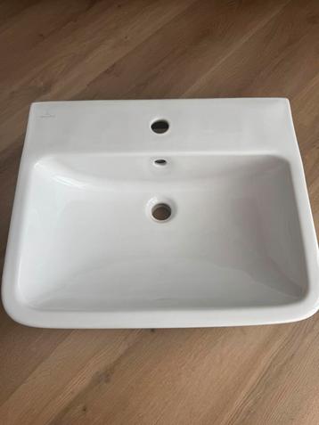 Badkamer wasbakken - Villeroy & Boch beschikbaar voor biedingen