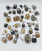 Grote Set Sloten/Sleutels (57240), Antiek en Kunst, Ophalen of Verzenden