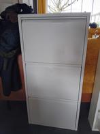 Schoenenkast Wit metaal gratis af te halen, Ophalen, Gebruikt, Modern
