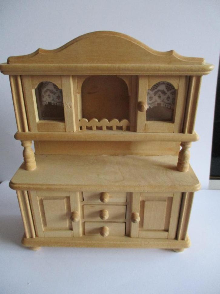 poppenhuis Bodo Hennig kast mist knopje op deur, Verzamelen, Poppenhuizen en Toebehoren, Gebruikt, Decoratie, Ophalen of Verzenden