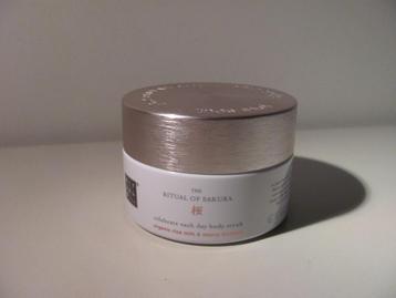 Rituals : Ritual Of Sakura Scrub beschikbaar voor biedingen