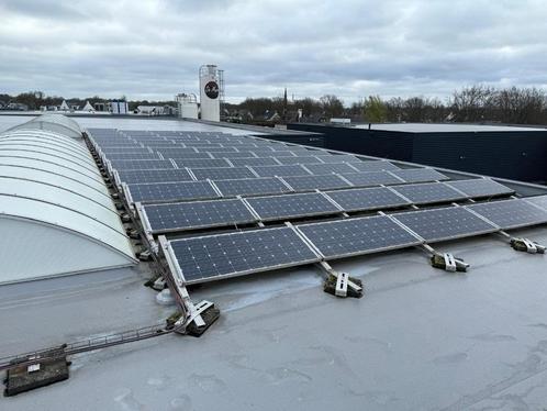 zonnepanelen 200 stuks plus frame, Doe-het-zelf en Verbouw, Zonnepanelen en Toebehoren, Gebruikt, Compleet systeem, 200 wattpiek of meer