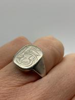 A41 Prachtige zilveren zegelring maat 18,5, Sieraden, Tassen en Uiterlijk, Antieke sieraden, Ophalen of Verzenden, Zilver, Ring