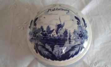 2 Delftsblauwe schaaltjes met deksel beschikbaar voor biedingen