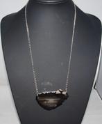 zilverkleurige ketting met geode agaat schijf zwart, Ophalen of Verzenden, Nieuw, Zwart, Overige materialen