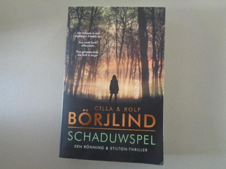 Schaduwspel - Cilla & Rolf Börjlind, Boeken, Thrillers, Gelezen, Scandinavië, Ophalen of Verzenden