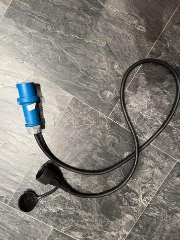 Verloopkabel beschikbaar voor biedingen