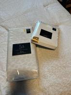 2 persoons dekbedovertrek + slopen en sprei, Huis en Inrichting, Wit, Dekbedovertrek, Ophalen of Verzenden, Nieuw