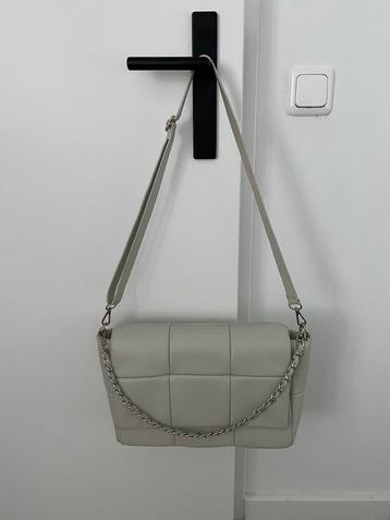 TAS LEER MET KETTING BEIGE beschikbaar voor biedingen