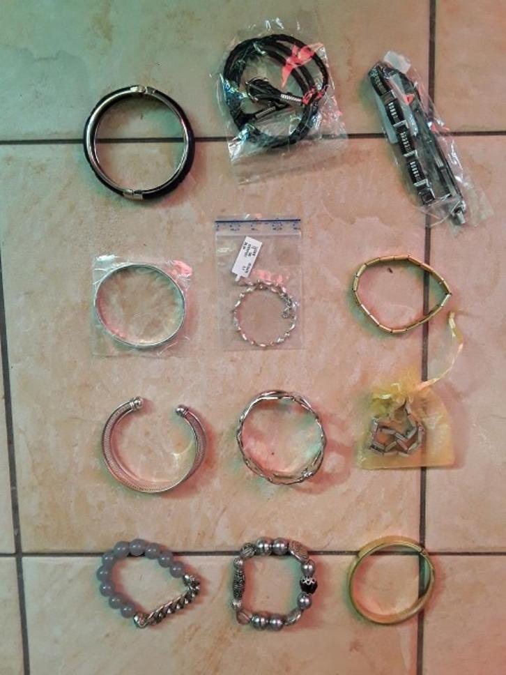 ARMBANDEN allerlei, Sieraden, Tassen en Uiterlijk, Armbanden, Nieuw, Overige kleuren, Met strass, Ophalen of Verzenden