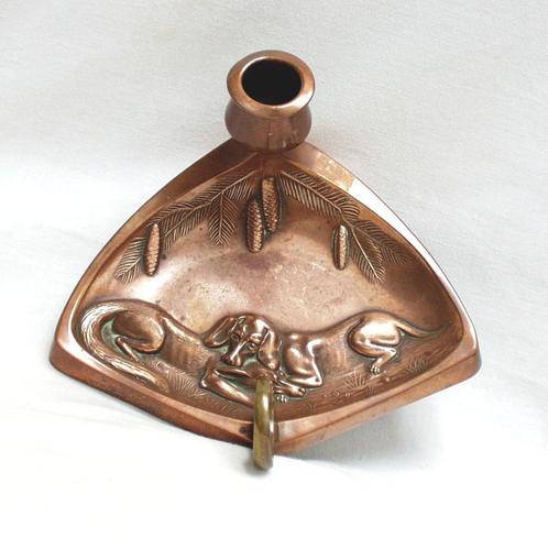 Kaarsenpan met tafereel van een teckel en vos - WMF., Antiek en Kunst, Antiek | Kandelaars, Koper of Brons, Ophalen of Verzenden