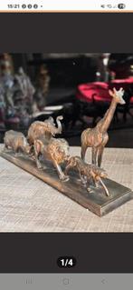 Dierenbeeld nieuw
71 x 16 x 34 cm
Erg mooi., Verzamelen, Beelden en Beeldjes, Ophalen of Verzenden, Nieuw, Dier