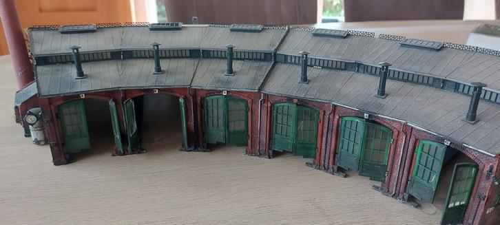 Grote Faller locloods voor 6 loc geweatherd, Hobby en Vrije tijd, Modeltreinen | H0, Zo goed als nieuw, Brug, Tunnel of Gebouw