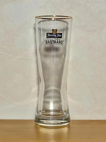 Hertog Jan Bastaard glas beschikbaar voor biedingen