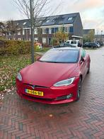 Tesla Model S 2019 Rood | Nieuwe accu & APK, Auto's, Automaat, Zwart, 38 min, Model S