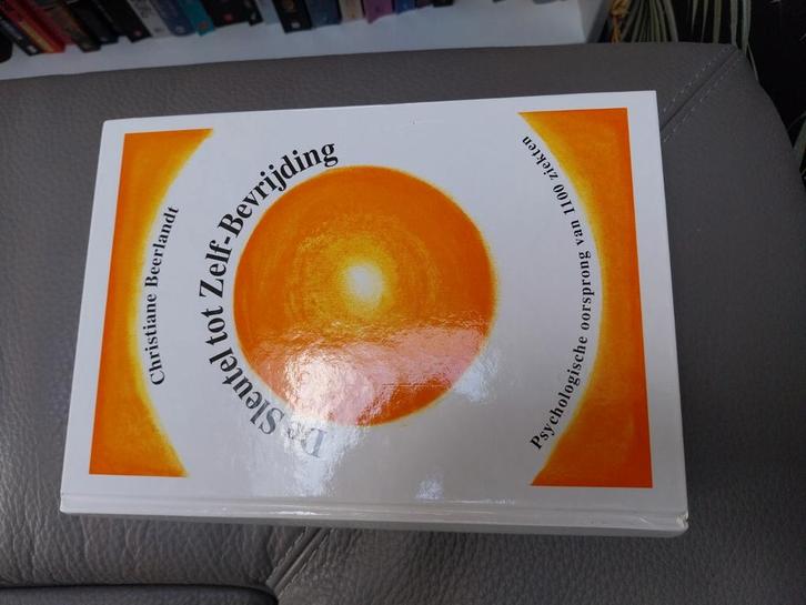 De sleutel tot Zelf-bevrijding Christiane Beerlandt, Boeken, Esoterie en Spiritualiteit, Zo goed als nieuw, Achtergrond en Informatie