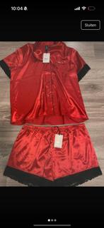 Rode pyjama van Sapph, Kleding | Dames, Pyjama's, Ophalen of Verzenden, Zo goed als nieuw