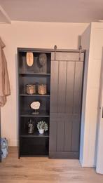 Zwarte, houten industriële kast, Huis en Inrichting, Kasten | Wandmeubels, Ophalen, 200 cm of meer, Zo goed als nieuw, Minder dan 150 cm