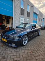 BMW 3-Serie E36 2.8 I 328 Coupe AUT 1996 Zwart, Auto's, Automaat, 1330 kg, Achterwielaandrijving, Zwart