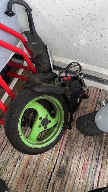 Runner 50cc dd compleet beschikbaar voor biedingen
