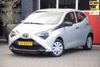 Toyota Aygo 1.0i VVT-i X-joy 2018 Airco 5 Deurs, Voorwielaandrijving, Euro 6, 4 stoelen, Wit