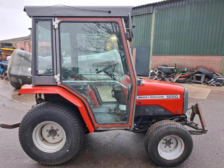 Massey Ferguson 1220 (bj 2008), Zakelijke goederen, Agrarisch | Tractoren, 2500 tot 5000, Massey Ferguson, tot 80 Pk, Gebruikt