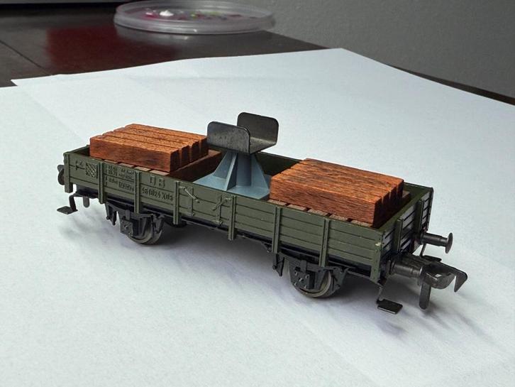 Fleischmann ondersteuningswagen 1451A voor 90 ton spoorkraan, Hobby en Vrije tijd, Modeltreinen | H0, Gebruikt, Wagon, Gelijkstroom