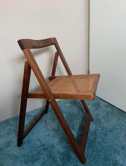 Aldo Jacober Trieste rotan Klapstoel Van Alberto Bazzani, Huis en Inrichting, Stoelen, Zo goed als nieuw, Eén, Bruin, Ophalen