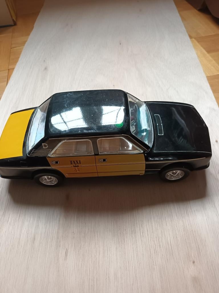 Seat 132 taxi Barcelona met electro motor, Ophalen of Verzenden, Overige merken