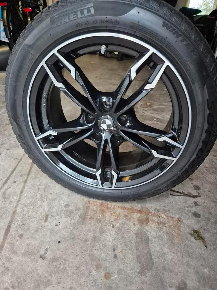 Winterbanden 18 inch pirelli tpms runflat nieuwstaat, Auto-onderdelen, Banden en Velgen, Banden en Velgen, Winterbanden, 18 inch