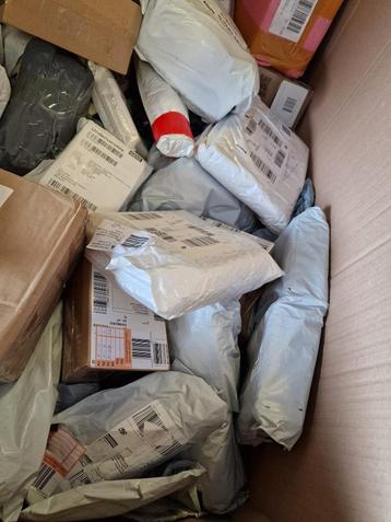 Ongeopende Postpakketten beschikbaar voor biedingen