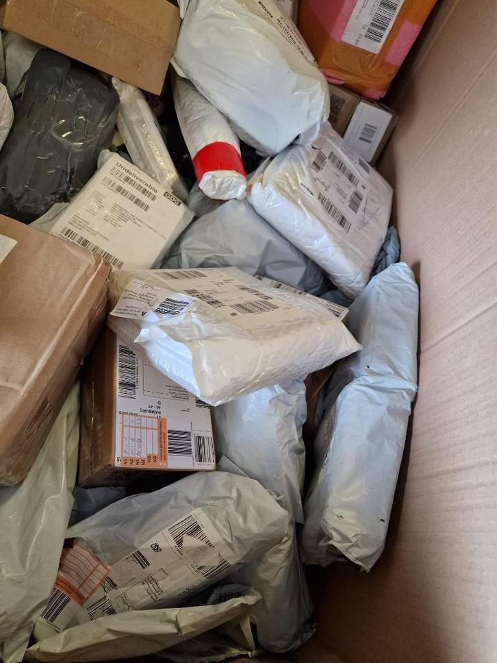 Ongeopende Postpakketten, Diversen, Rommelmarktspullen, Nieuw, Ophalen of Verzenden