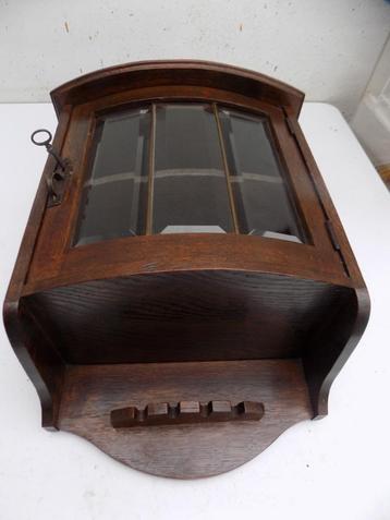 Hangkastje vitrinekastje art deco vintage retro jaren 30 beschikbaar voor biedingen