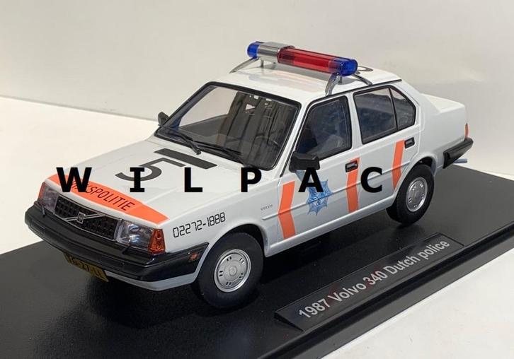 Volvo 340 Nederlandse politie in schaal 1:18. van. Triple 9, Hobby en Vrije tijd, Modelauto's | 1:18, Nieuw, Auto, Overige merken