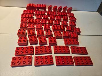 Lego Duplo 55 Rode Stenen beschikbaar voor biedingen