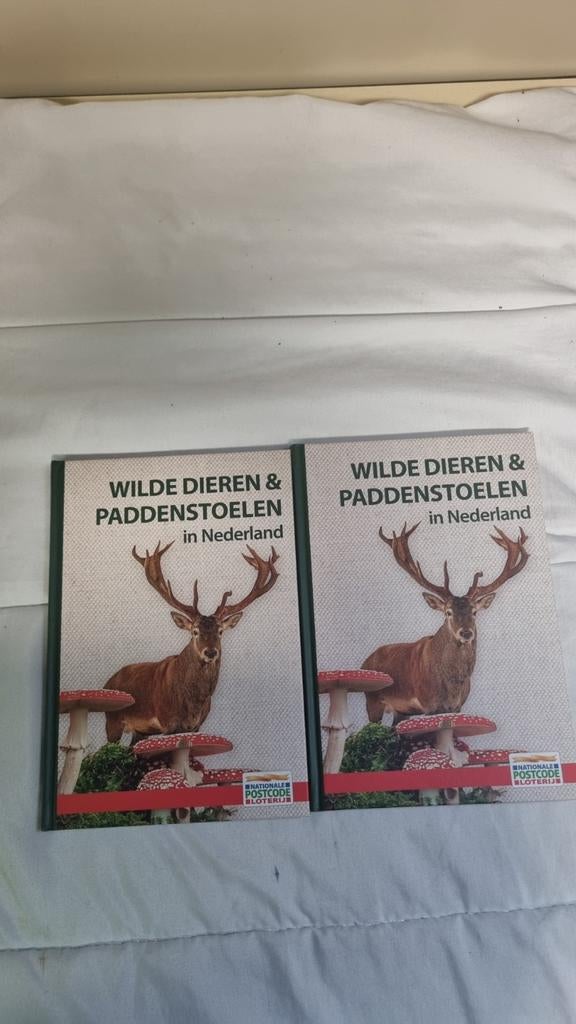 2x Wilde Dieren & Paddenstoelen - Postcodeloterij Boeken, Ophalen of Verzenden, Nieuw, Natuur algemeen, Nationale Postcode Loterij