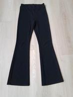 Zwarte flared broek met n glittertje mt 146-152, Broek, Meisje, Only, Ophalen of Verzenden