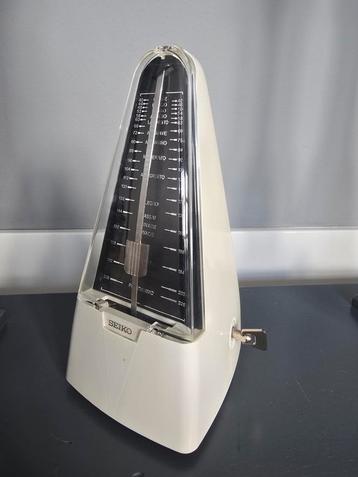 Prachtige witte Vintage SEIKO Metronoom Model PN802 €35 beschikbaar voor biedingen