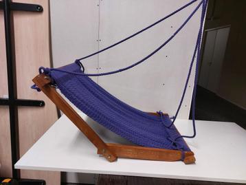 Hangstoel  beschikbaar voor biedingen