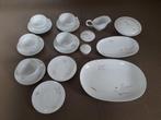Mosa servies / met blaadjes motief, Huis en Inrichting, Keuken | Servies, Gebruikt, Ophalen of Verzenden, Overige stijlen, Kop(pen) en/of Schotel(s)