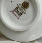 Paragon Bone China "Flamenco" Thee Kop, Schotel & Bord setje, Antiek en Kunst, Ophalen of Verzenden